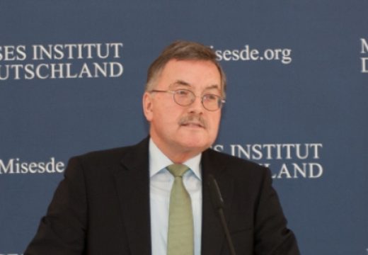 Experimentelle versus regelgebundene Geldpolitik